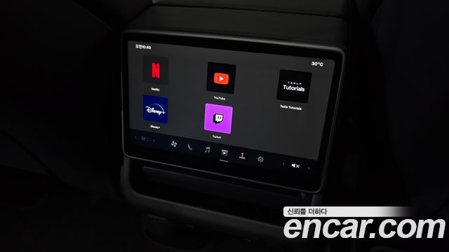 Tesla Model Y Long Range AWD 2025 — фото 31