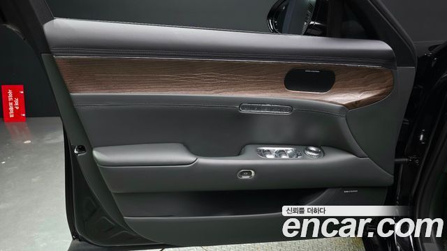 Genesis G90 (RS4) Gasoline 3.5 Turbo AWD 2025 — фото 24