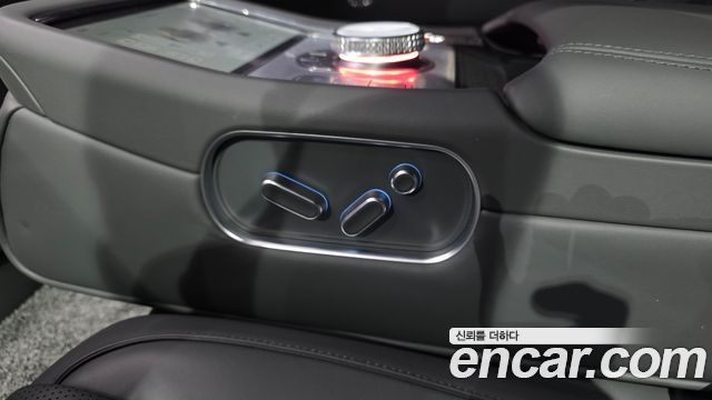 Genesis G90 (RS4) Gasoline 3.5 Turbo AWD 2025 — фото 31