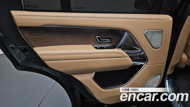 Land Rover Range Rover (V) P530 Autobiography Long Wheel Base 2023 — фото 31