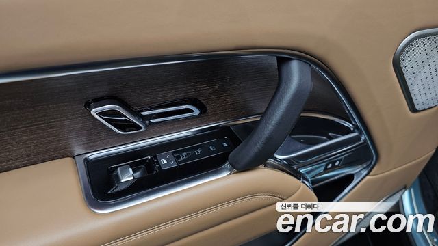 Land Rover Range Rover (V) P530 Autobiography Long Wheel Base 2023 — фото 44