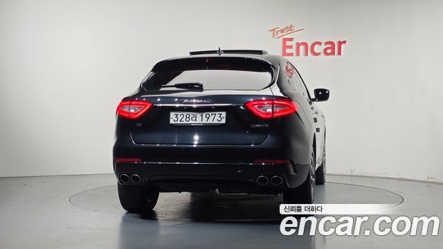Maserati Levante 3.0 AWD GranLusso 2020 — фото 4