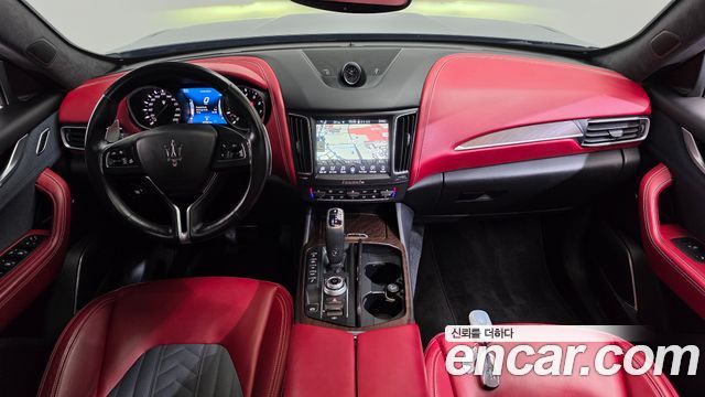 Maserati Levante 3.0 AWD GranLusso 2020 — фото 7
