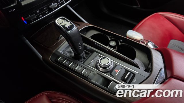 Maserati Levante 3.0 AWD GranLusso 2020 — фото 9