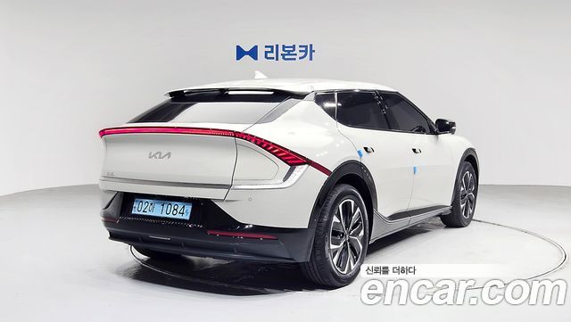 Kia EV6 Long Range Earth 2023 — фото 4