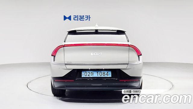Kia EV6 Long Range Earth 2023 — фото 5