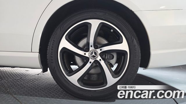 Mercedes-Benz E-Class (W213) E250 Avantgarde 2020 — фото 21