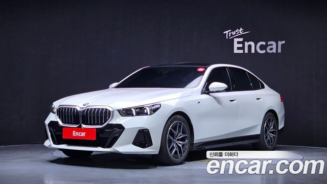 BMW 5 Series (G60) 520i M Sport 2025 — фото 1
