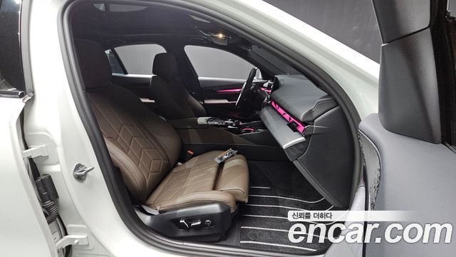 BMW 5 Series (G60) 520i M Sport 2025 — фото 26