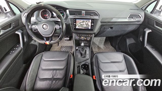 Volkswagen Tiguan (II) 2.0 TDI Premium 2020 — фото 7
