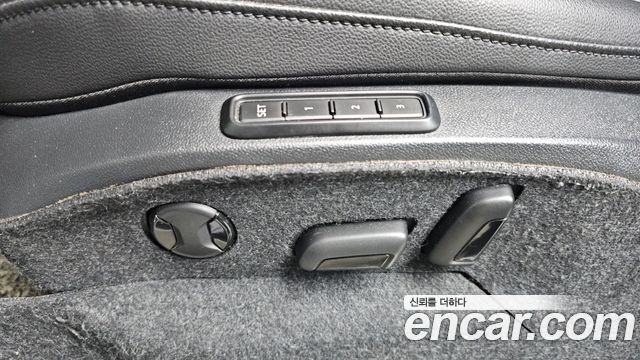 Volkswagen Tiguan (II) 2.0 TDI Premium 2020 — фото 14