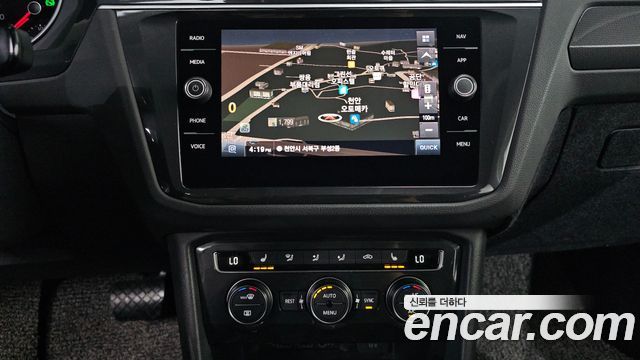Volkswagen Tiguan (II) 2.0 TDI Premium 2020 — фото 17