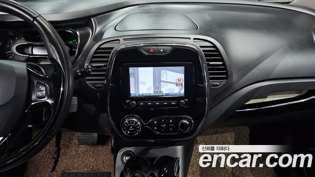 Renault Korea QM3 RE 2015 — фото 17