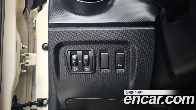 Renault Korea QM3 RE 2015 — фото 23