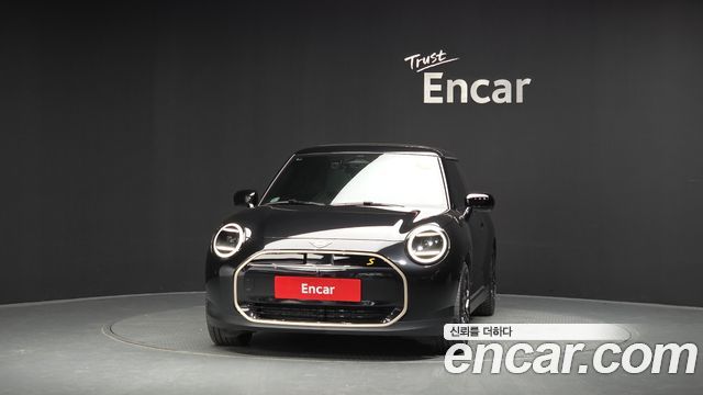 MINI Cooper Electric (IV) SE Favoured 2024 — фото 3
