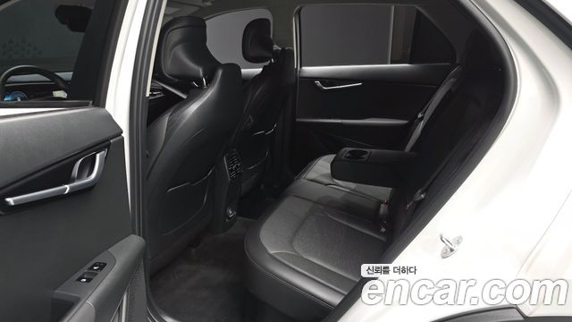Kia Niro Prestige 2024 — фото 15