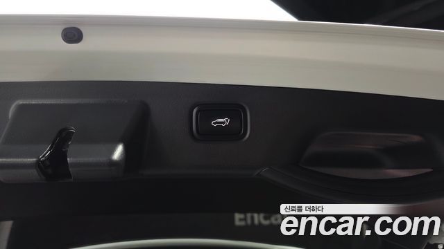 Kia Niro Prestige 2024 — фото 24