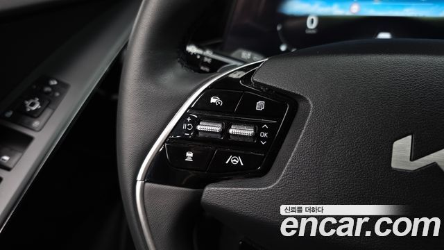 Kia Niro Prestige 2024 — фото 34