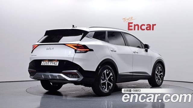 Kia Sportage Hybrid (V) Nobleless 2WD 2023 — фото 2