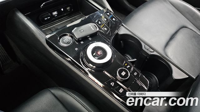 Kia Sportage Hybrid (V) Nobleless 2WD 2023 — фото 9
