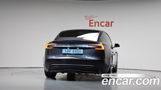 Tesla Model 3 RWD 2025 — фото 4