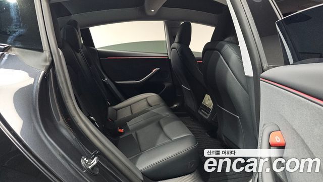 Tesla Model 3 RWD 2025 — фото 11