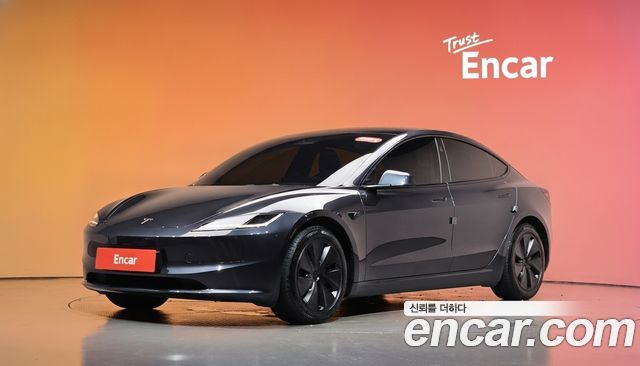 Tesla Model 3 RWD 2025 — фото 1