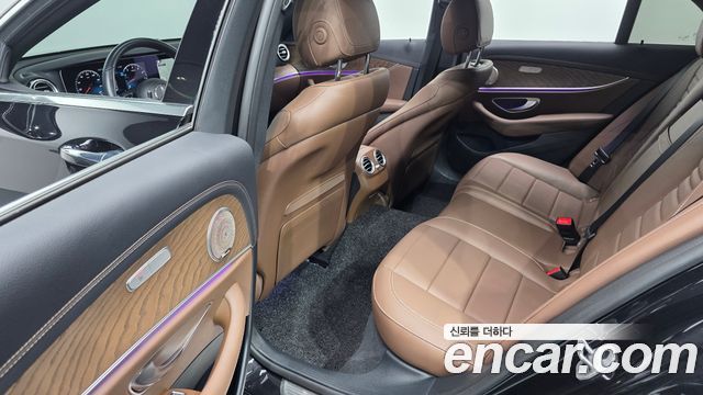Mercedes-Benz E-Class (W213) E250 Exclusive 2021 — фото 12
