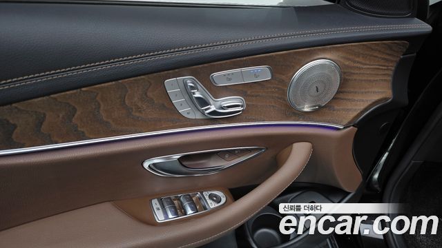 Mercedes-Benz E-Class (W213) E250 Exclusive 2021 — фото 20