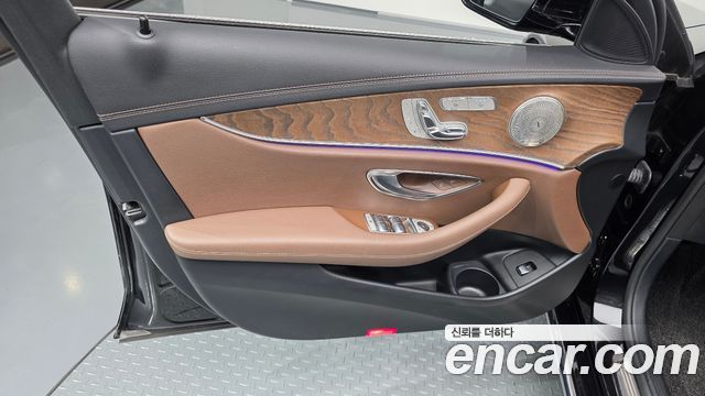 Mercedes-Benz E-Class (W213) E250 Exclusive 2021 — фото 24