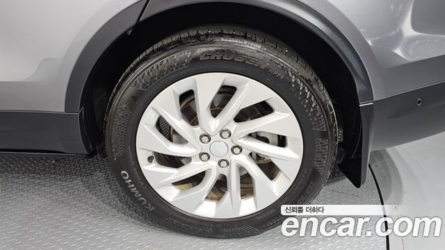 Land Rover Discovery 5 D250 S 2022 — фото 27