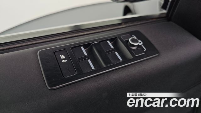 Land Rover Discovery 5 D250 S 2022 — фото 36