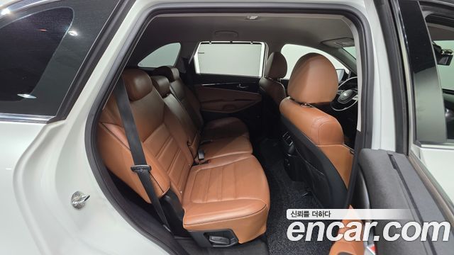Kia Sorento Gasoline 2.0 Turbo 2WD Master Special 2020 — фото 18