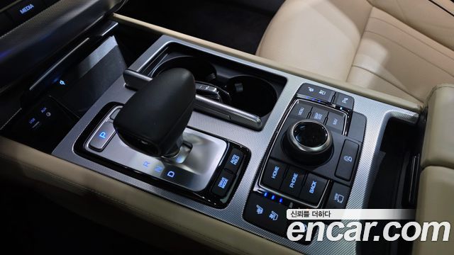 Genesis G80 3.3 GDI AWD Premium Luxury 2018 — фото 9