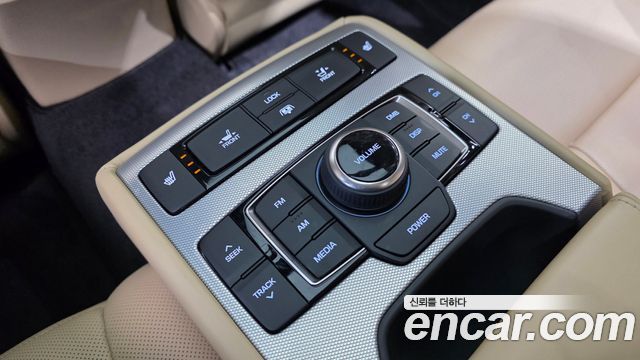 Genesis G80 3.3 GDI AWD Premium Luxury 2018 — фото 18