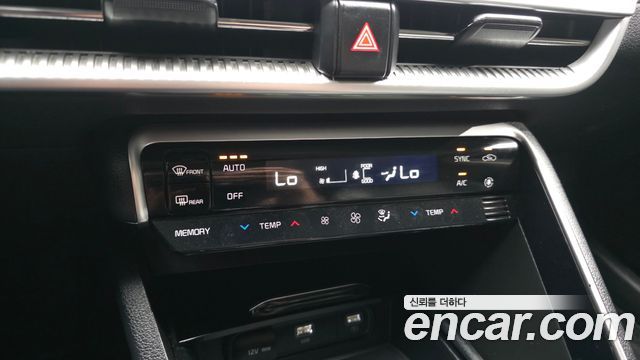 Kia K5 (III) 2.0 Prestige 2022 — фото 21