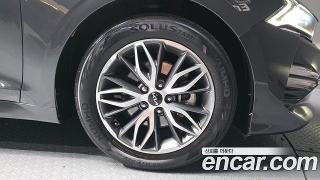 Kia K5 (III) 2.0 Prestige 2022 — фото 27
