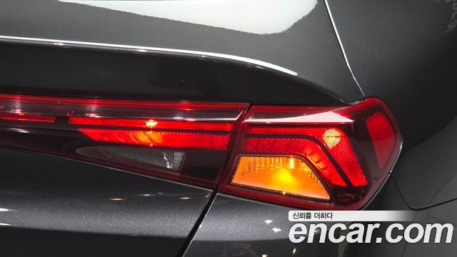 Kia K5 (III) 2.0 Prestige 2022 — фото 29