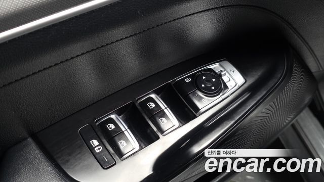 Kia K5 (III) 2.0 Prestige 2022 — фото 34