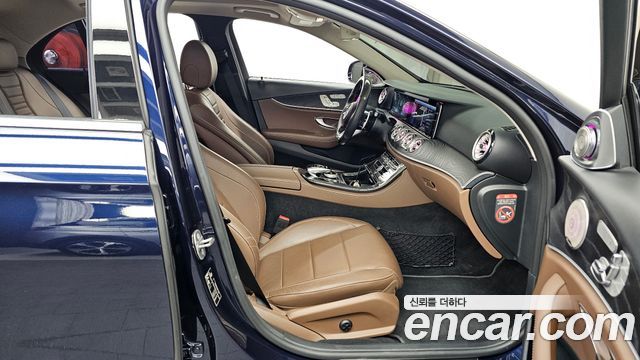 Mercedes-Benz E-Class (W213) E220d Avantgarde 2017 — фото 15