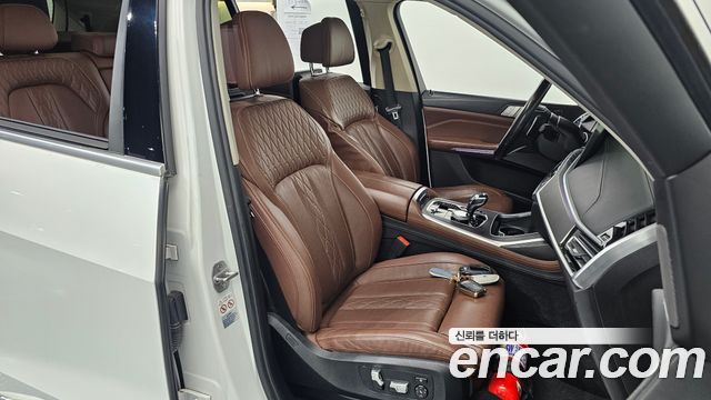 BMW X7 (G07) xDrive 40i Design Pure Excellence 7-Seater 2020 — фото 12