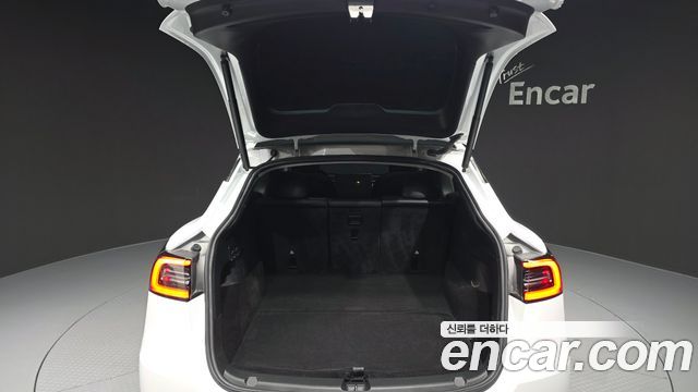 Tesla Model Y Performance AWD 2022 — фото 31