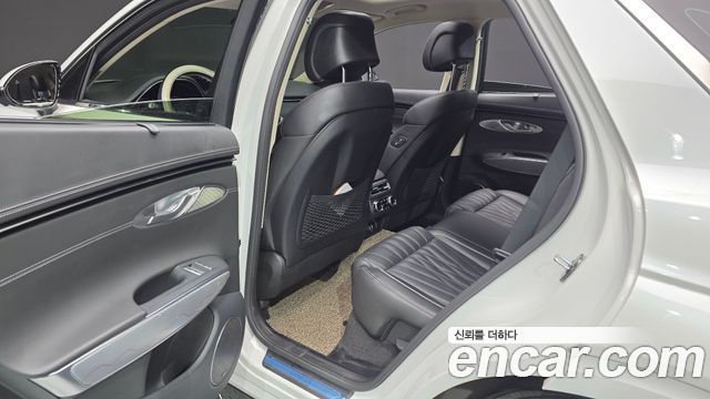 Genesis GV70 2.5T Gasoline AWD 2023 — фото 16