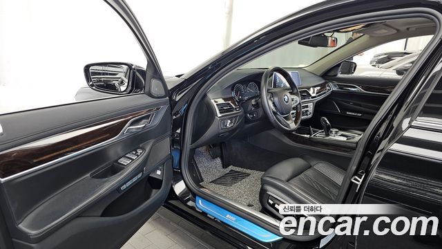 BMW 7 Series (G11) 740Li xDrive 2016 — фото 10