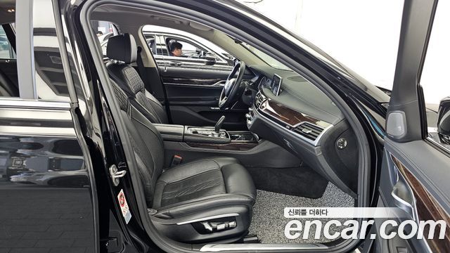 BMW 7 Series (G11) 740Li xDrive 2016 — фото 11