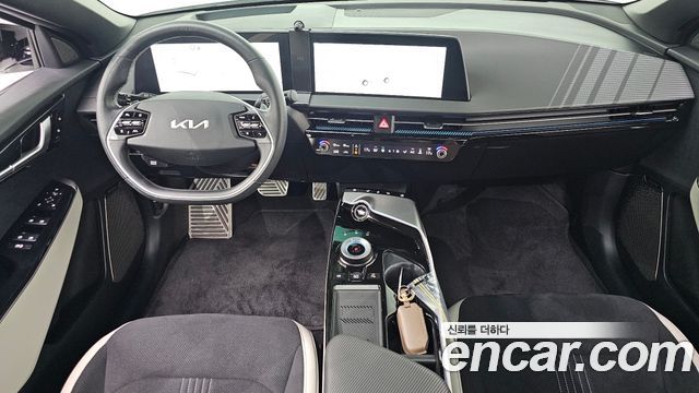 Kia EV6 Long Range 4WD GT Line 2023 — фото 7
