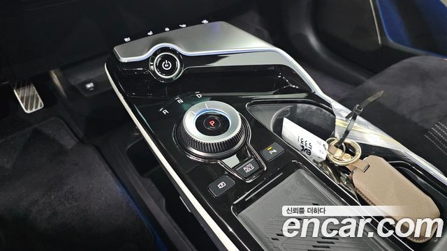 Kia EV6 Long Range 4WD GT Line 2023 — фото 9