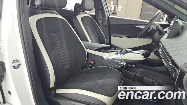 Kia EV6 Long Range 4WD GT Line 2023 — фото 20