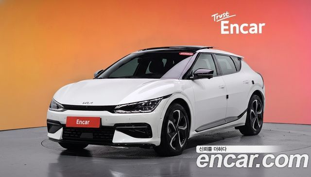 Kia EV6 Long Range 4WD GT Line 2023 — фото 1