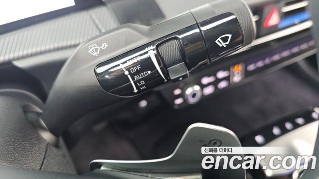 Kia EV6 Long Range 4WD GT Line 2023 — фото 28